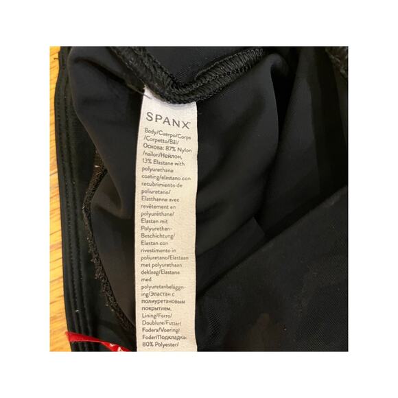 Spanx Women's Camo Faux Leather Leggings Black Size S High Rise Casual - Picture 10 of 10